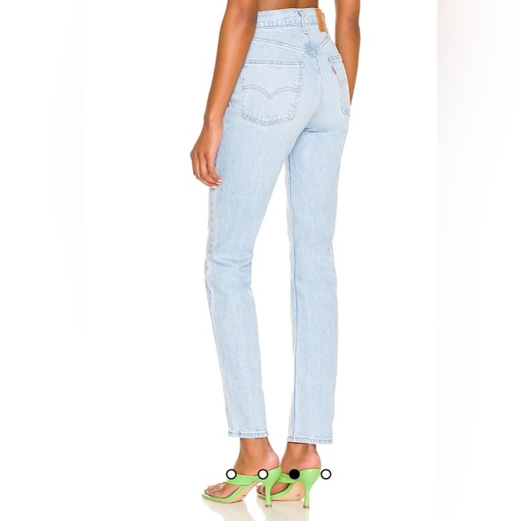 Levi’s High Rise Straight Light Wash - Picture 3 of 7